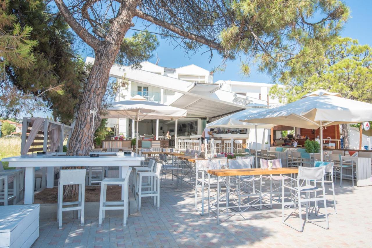 Vertigo Seaside Apartments Nikiti  Exterior foto